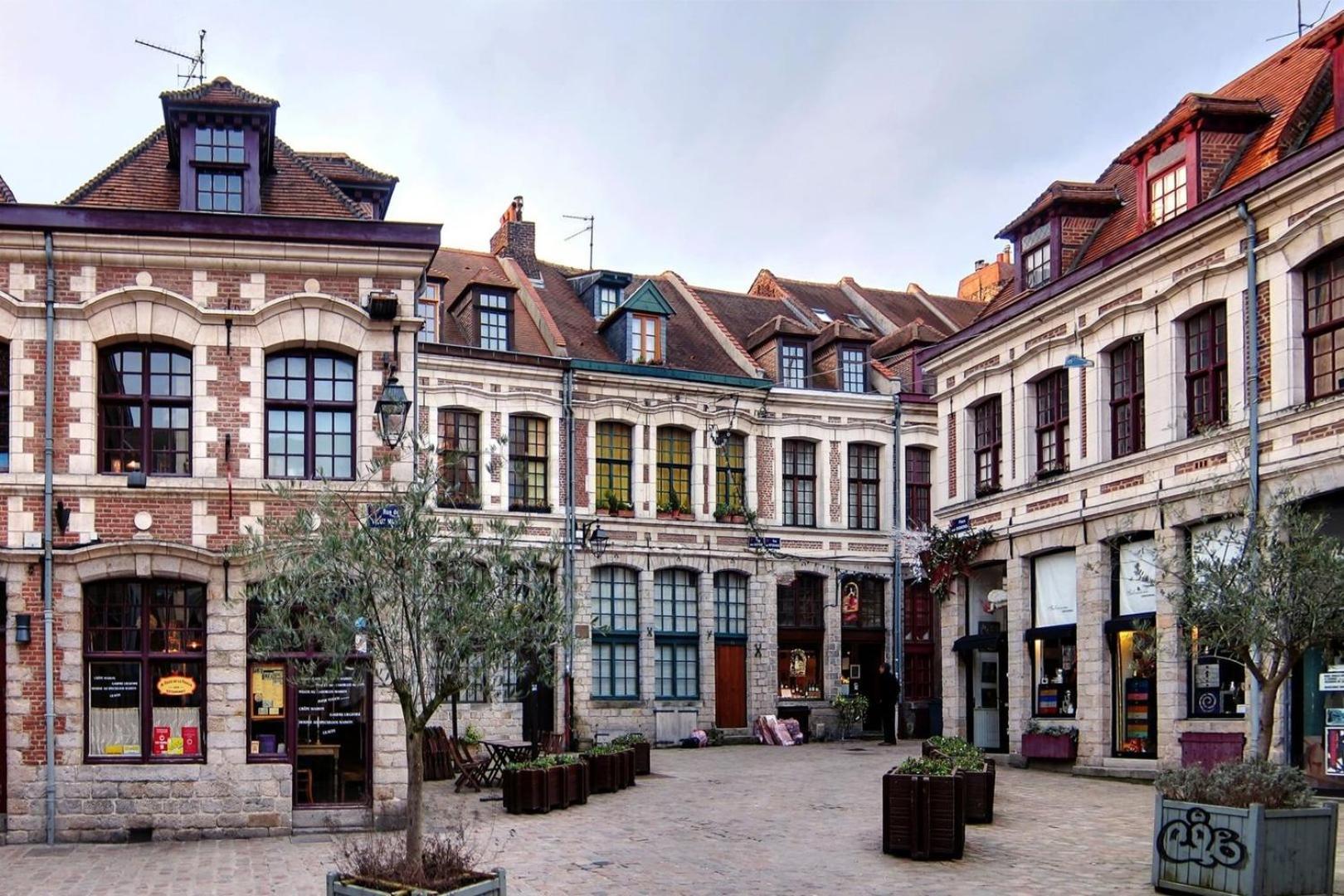 Апартаменты Atypical Flat In The Centre Of Lille. Экстерьер фото